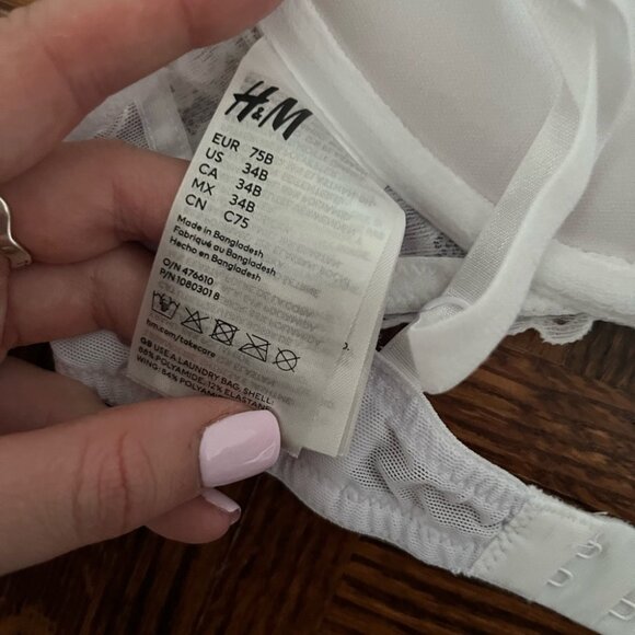 COPY - H&M white lace cup bra. never worn 34B - Picture 2 of 4